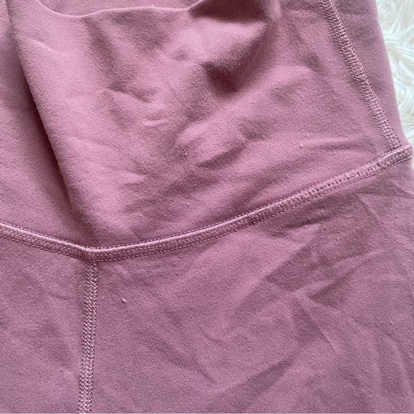 Aritzia TNA Leggings - Picture 3 of 9